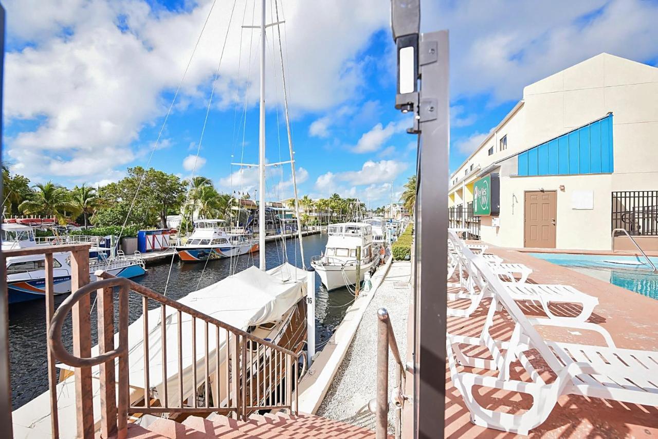 Waterside Suites And Marina Key Largo Exterior photo